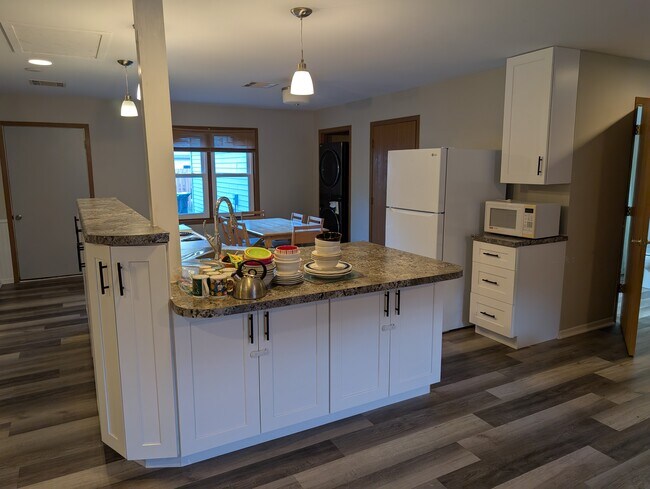 Building Photo - 538 Woodridge Ct