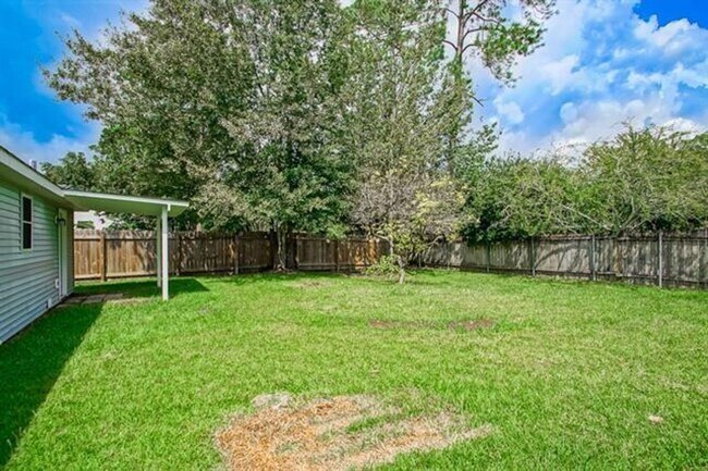 Building Photo - Lovely updated home in Suncrest Subdivision