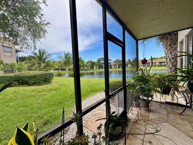 Building Photo - 1244 S Military Trail