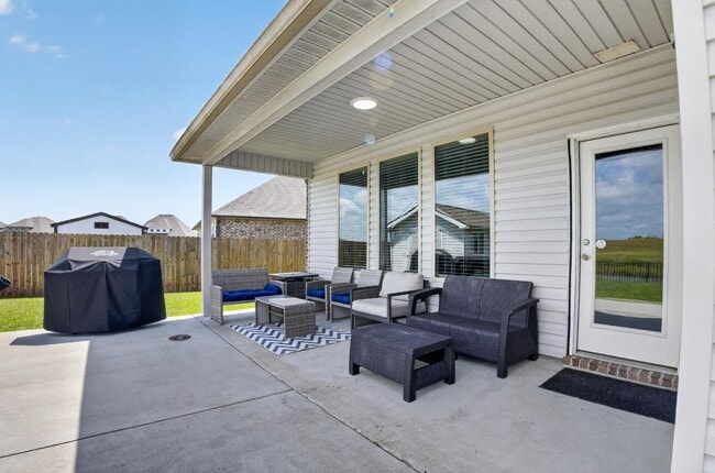 Building Photo - 7905 Camellia Bud Ct