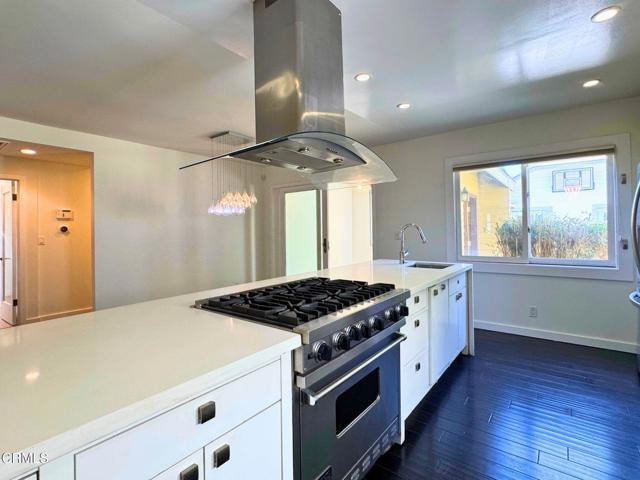 Building Photo - 869 S Euclid Ave