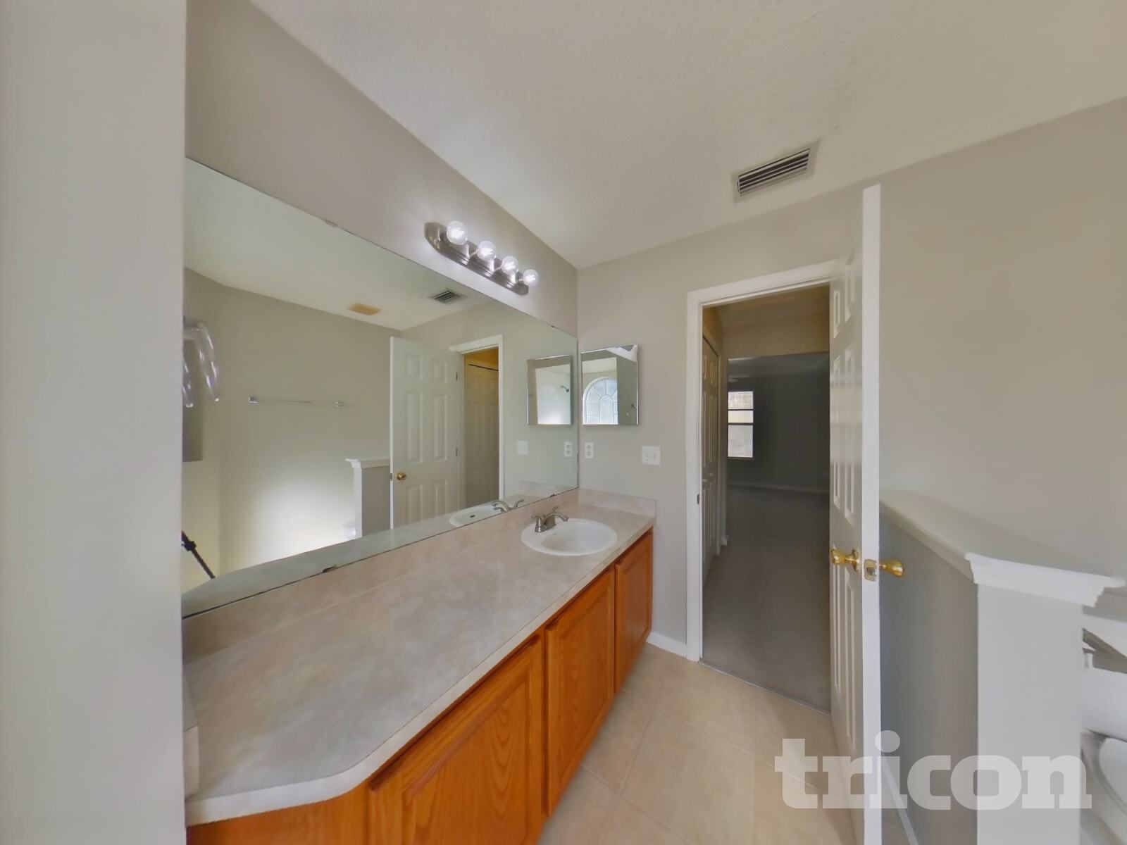 Building Photo - 2750 Archer St