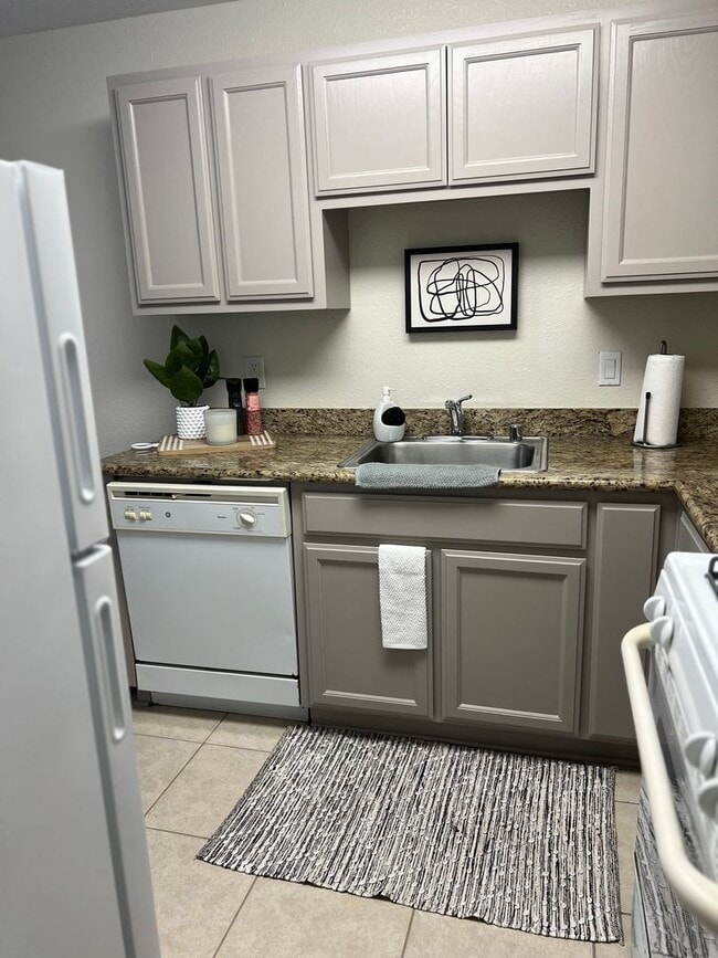 Building Photo - Charming 3 Bedroom Townhome in Vacaville