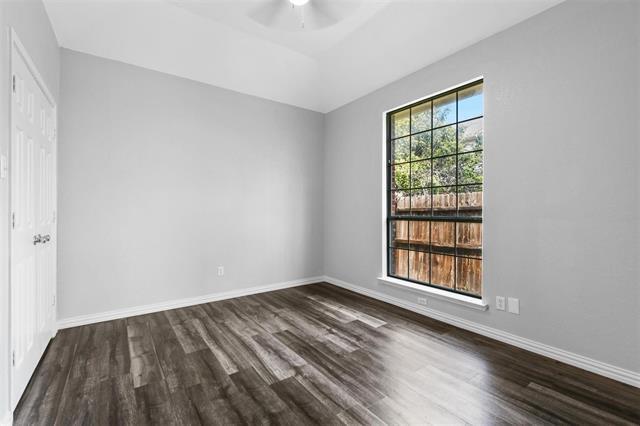 Building Photo - 5 Mesa Verde Ct