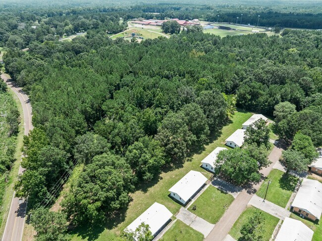 Building Photo - 25 Kings Ct