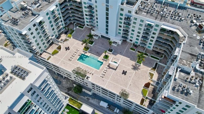 Building Photo - 140 S Dixie Hwy