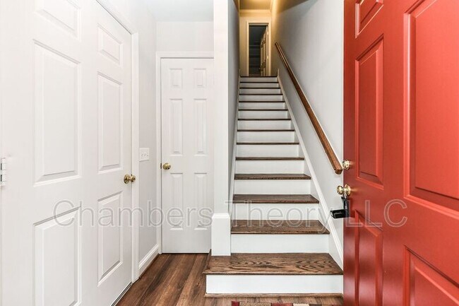 Building Photo - 6857 Washington Blvd