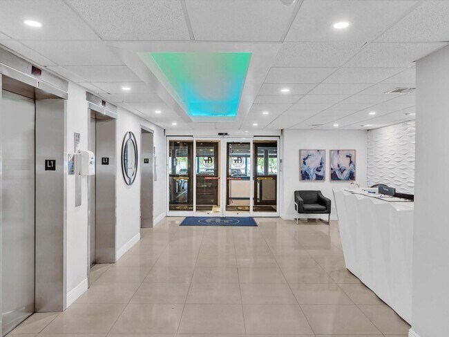 Building Photo - 1600 S Ocean Dr