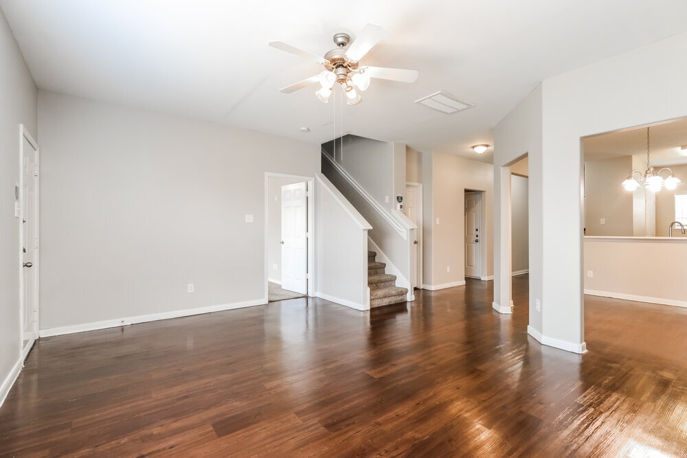 Building Photo - 29050 Village Creek Loop