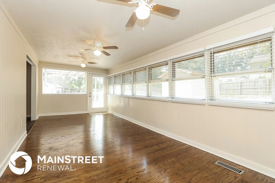 Building Photo - 112 Windward Dr