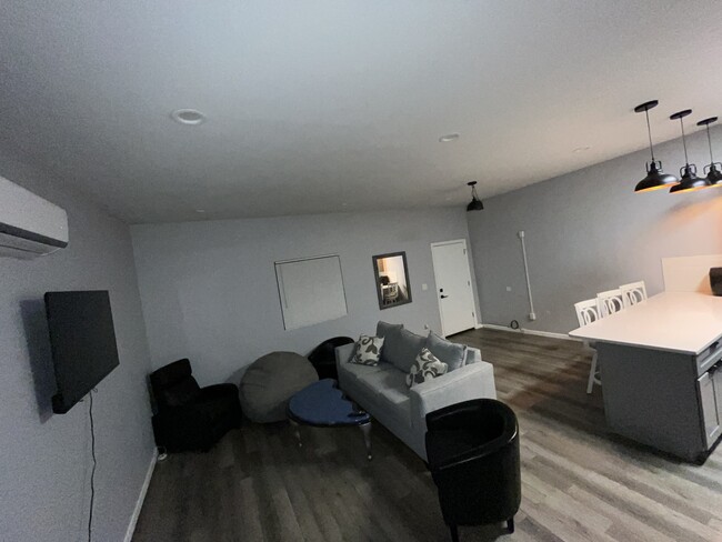 Living Room - 587 S Orange Ave