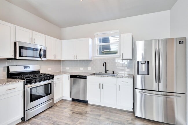 Building Photo - 2014 Arborside Dr