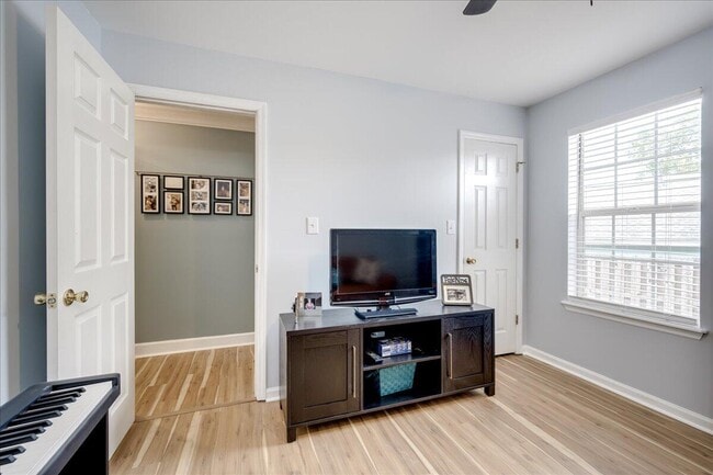 Building Photo - 4700 Mill Pond Ct
