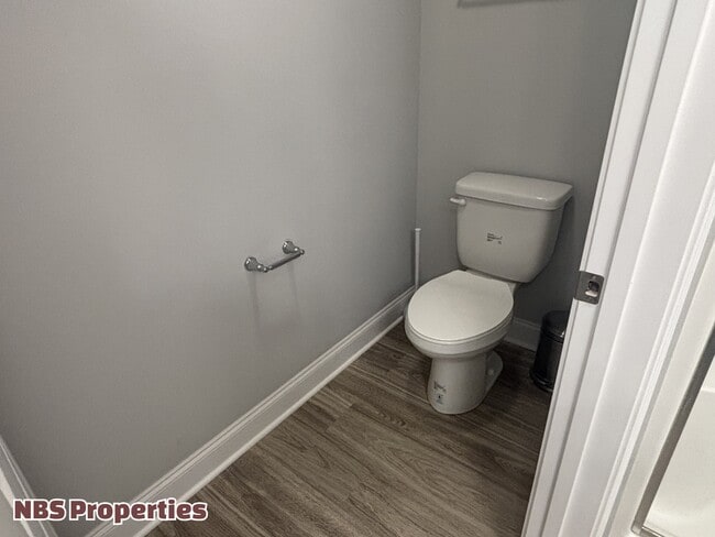 Building Photo - 4867 Ancient Glacier Ln