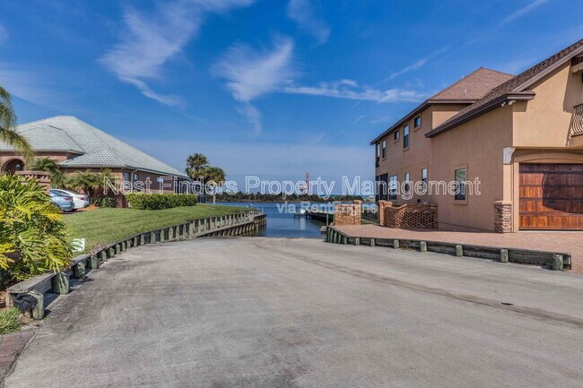 Building Photo - 4786 Yacht Ct