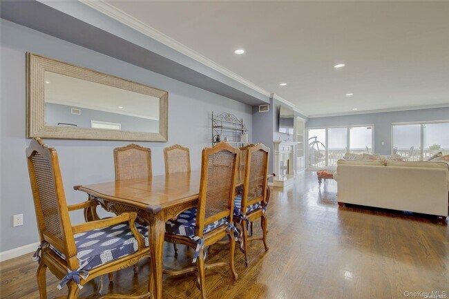 Building Photo - 1051 Oceanfront