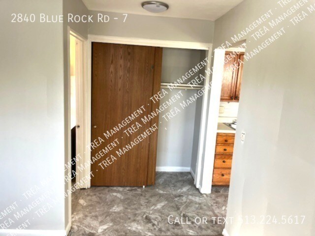 Building Photo - 2840 Blue Rock Rd