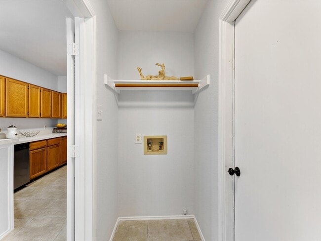 Building Photo - 2409 Baretta Dr