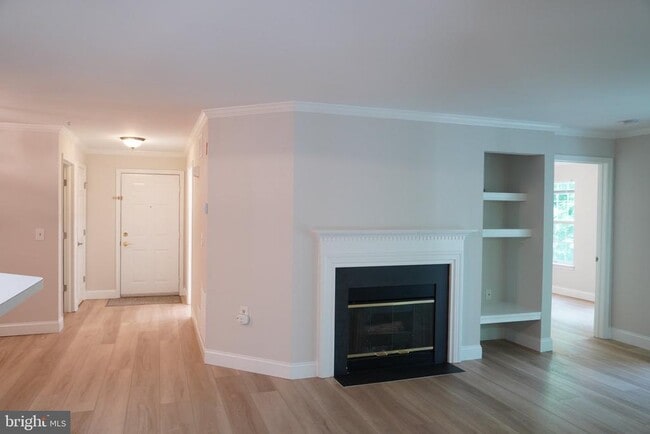 Building Photo - 13109 Millhaven Pl