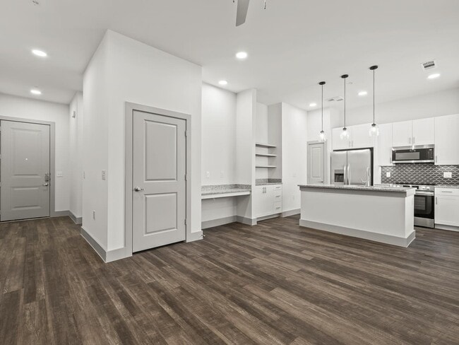 Building Photo - Oak Grove Lane, Aubrey, TX 76227 - 2 BR 2 ...