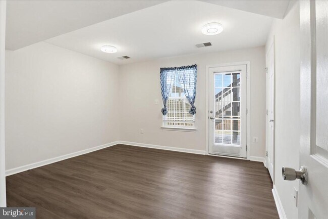 Building Photo - 98 Short Branch Rd