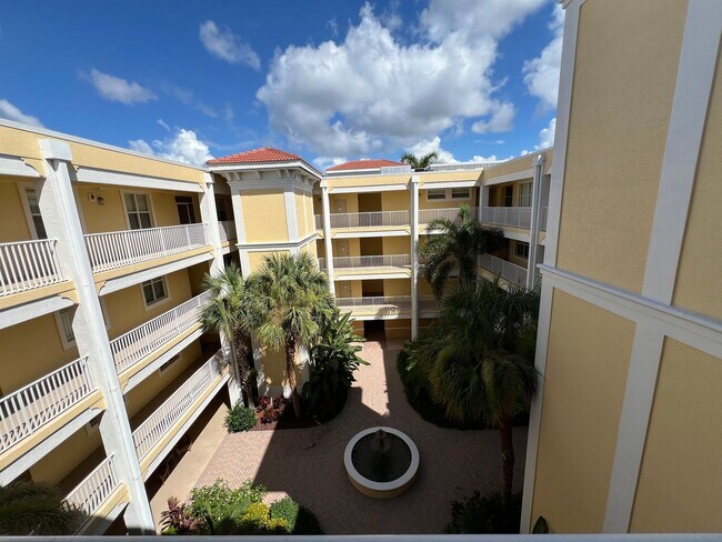 Building Photo - Furnished/Short Term Rental ** Available 5/1/26 ** 3 Bed/2 Bath Condo ** Punta Gorda ** $2,750/mo...
