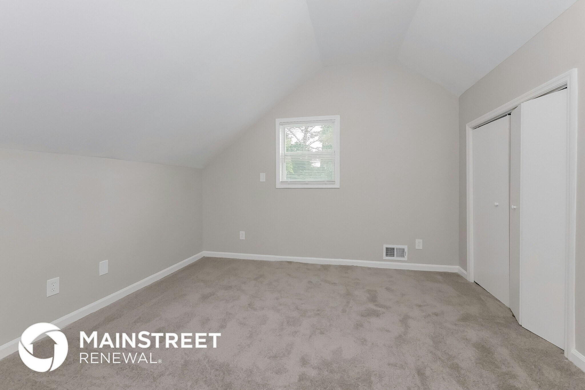 Building Photo - 2242 Marion Ln