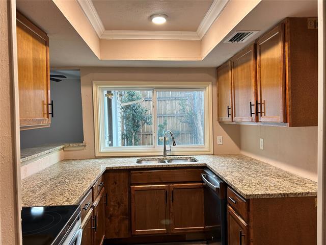 Building Photo - 711 Ticonderoga Dr