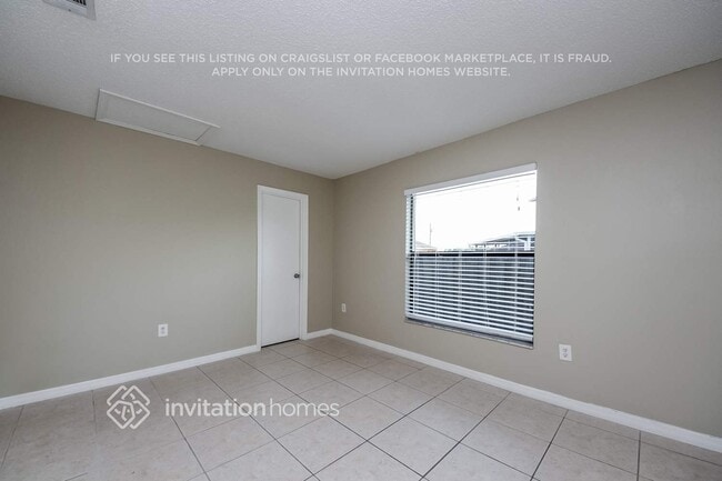 Building Photo - 138 Barrington Dr