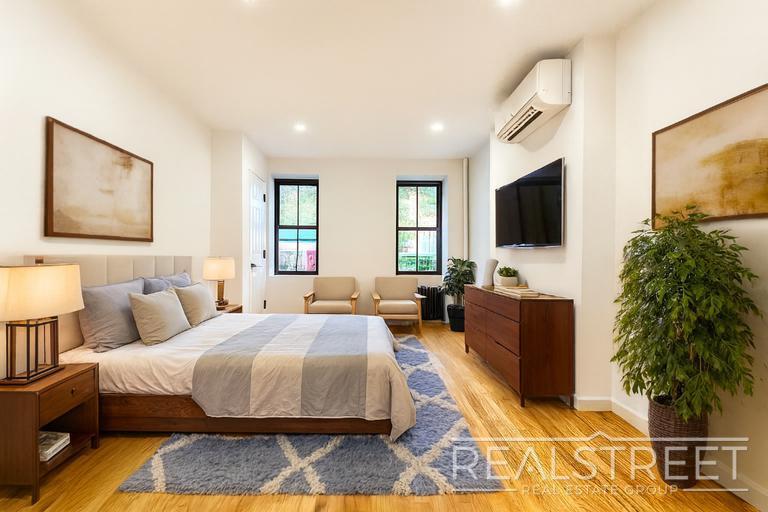 Building Photo - Brand New 2 Bed with Private Yard Bed Stuy...