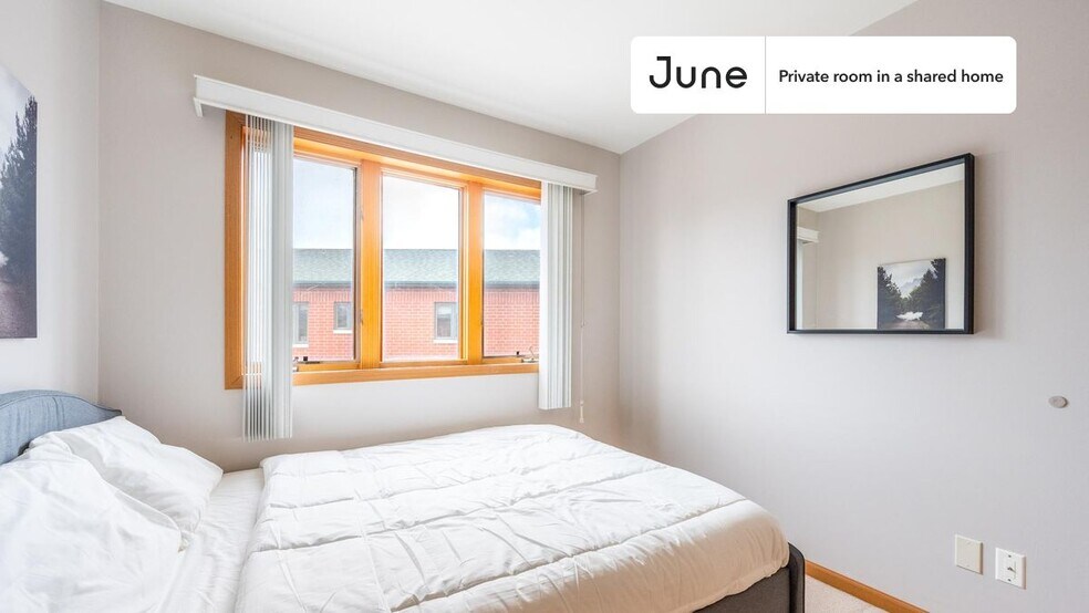 Building Photo - Room in Shared 4 bed/2.5 bath home in Chinatown