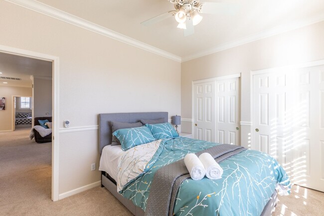 Building Photo - Stunning 4BR House in Santa Rosa