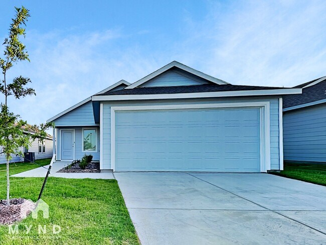 Primary Photo - 225 Poplar Pl