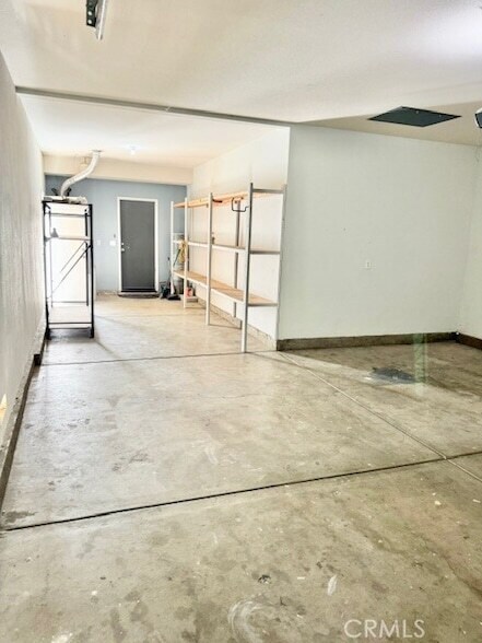 Building Photo - 1562 Cheshire Dr