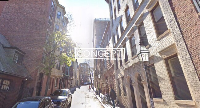 Primary Photo - 44A Joy St