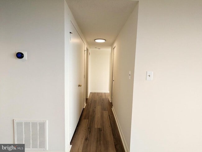 Building Photo - 3709 S George Mason Dr