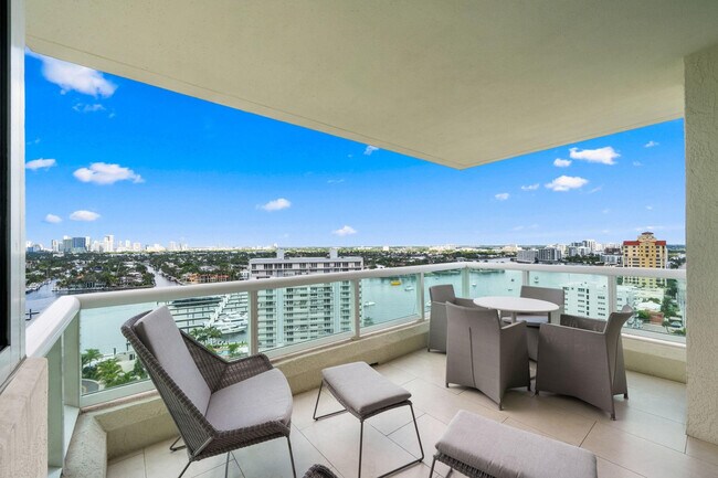Building Photo - 101 S Fort Lauderdale Beach Blvd
