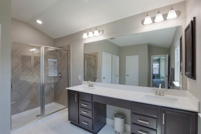 Building Photo - Spacious Home in Easton Park / McKinney Falls