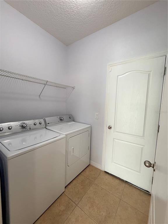 Building Photo - 1860 Piedmont Ct