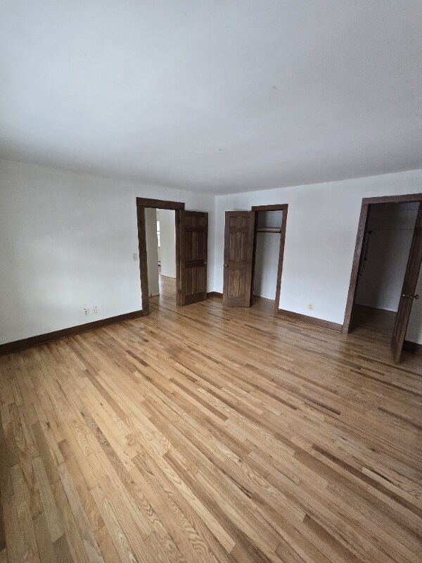 Building Photo - 364 Westwood Ave