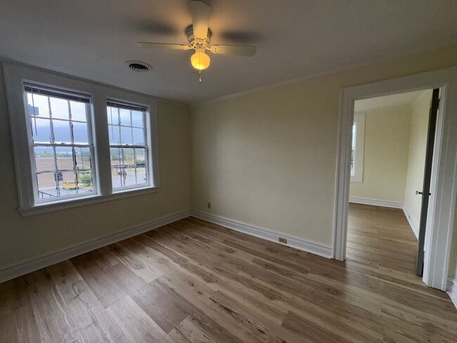 Building Photo - 1024 Quintard Ave