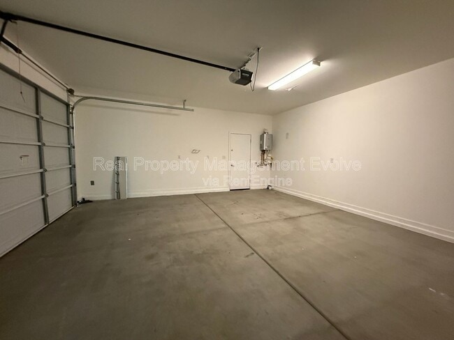 Building Photo - 17760 W Cassia Way