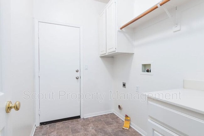 Building Photo - 41423 Temeku Dr