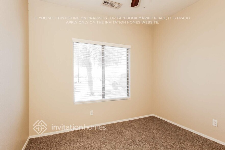 Building Photo - 1001 S 4th Ave