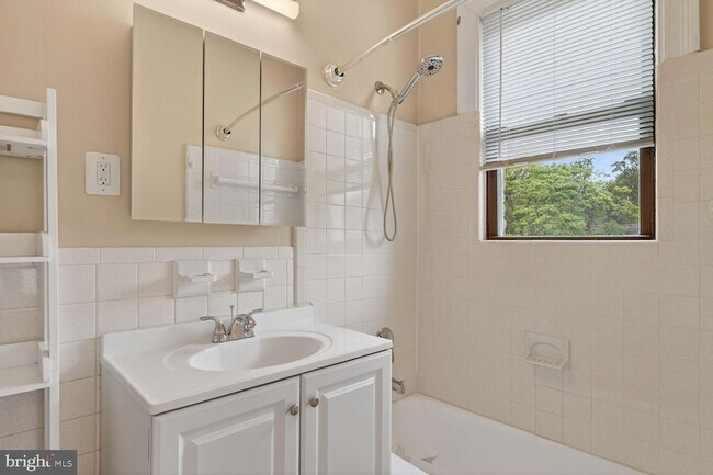 Building Photo - 3616 Connecticut Ave NW