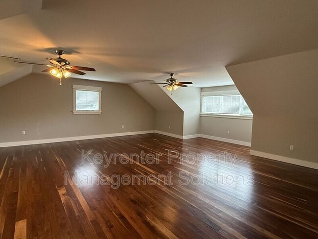 Building Photo - 2440 Belvue Rd
