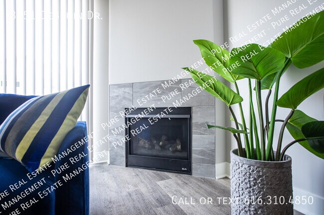 Building Photo - 3151 DeBruin Dr