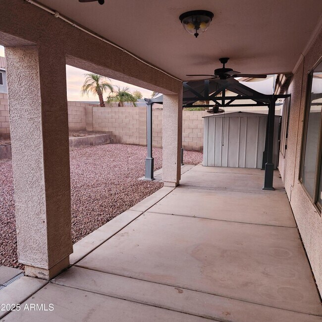 Building Photo - 14230 N 152nd Ln