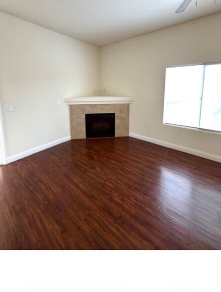 Building Photo - 8985 S Durango Dr