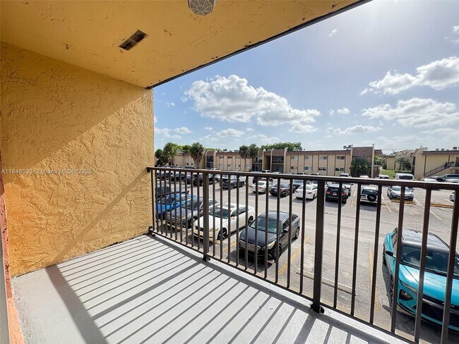 Building Photo - 2842 NW 55th Ave